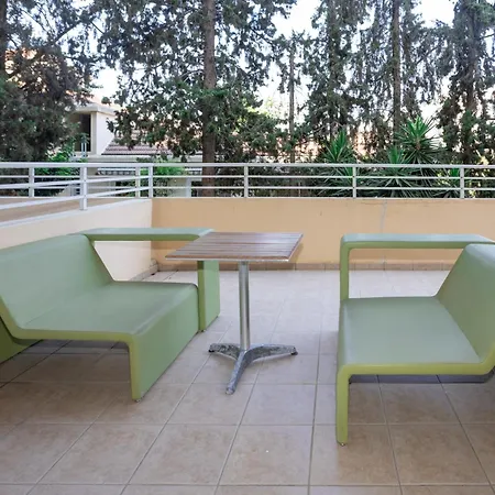 Palmove Center Gem Near Finikoudes Lejlighed Larnaca